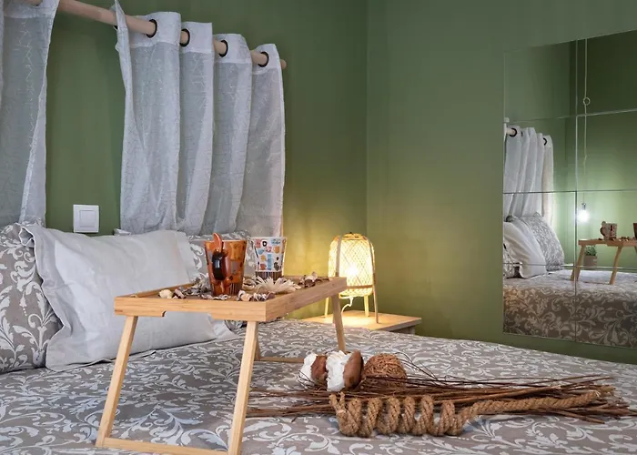 Apartment At The Foothills Of Acropolis